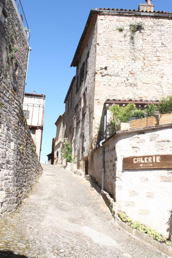 Bed and Breakfast D'Ici Et D'Ailleurs Cordes-sur-Ciel Exterior foto